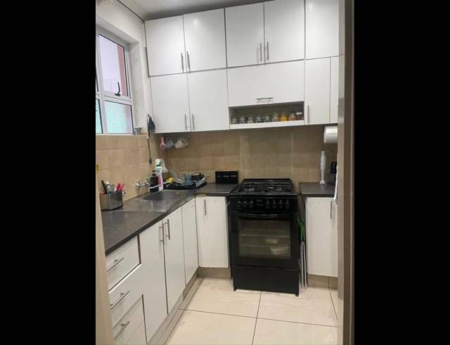 1 BEDROOM APARTMENT FOR SALE IN MORNINGSIDE